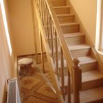 Oak staircase with turned balusters