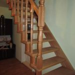 Self-supporting beech staircase