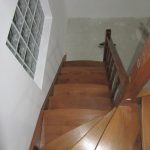 Oak colour beech staircase - Scari din lemn Suceava Oak colour beech staircase