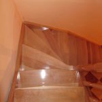Natural beech staircase, curved treads - Scari din lemn Suceava Natural beech staircase, curved treads
