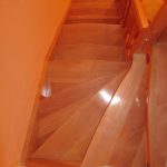 Natural beech staircase, curved treads - Scari din lemn Suceava Natural beech staircase, curved treads