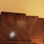 Walnut colour beech staircase covering, concrete structure - Scari din lemn Suceava Placare scara fag culoare nuc