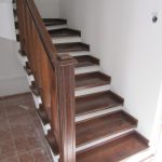 Walnut colour beech staircase covering, concrete structure - Scari din lemn Suceava Placare scara fag culoare nuc